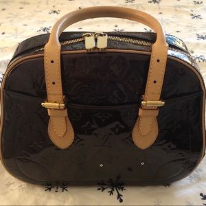 Lv handbag used once